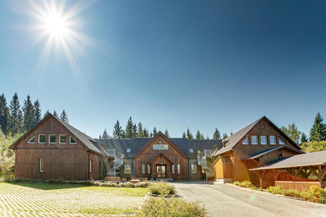 Sportpark Rabenberg Hotel Breitenbrunn  Buitenkant foto