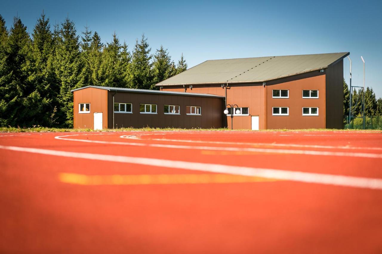 Sportpark Rabenberg Hotel Breitenbrunn  Buitenkant foto