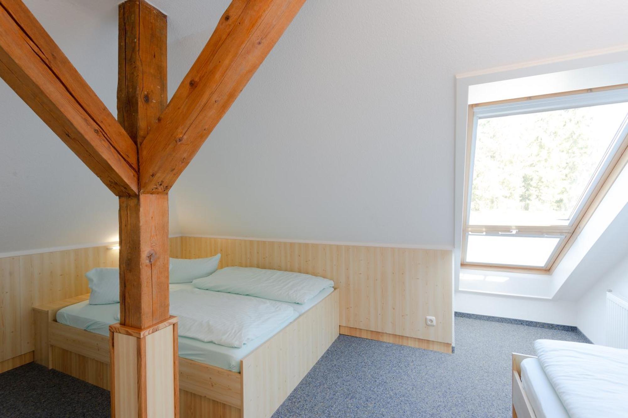 Sportpark Rabenberg Hotel Breitenbrunn  Buitenkant foto